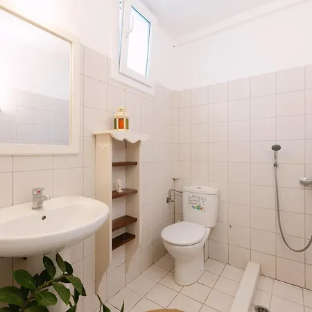 Perama * Agios Prokopios (Naxos)