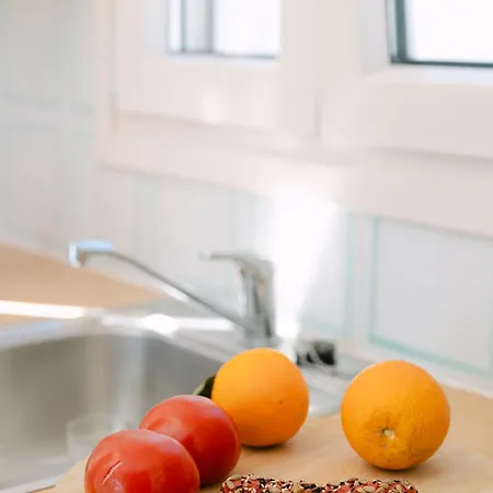 Perama * Agios Prokopios (Naxos)