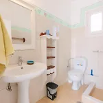 Perama Apartamento *